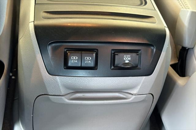 2018 Toyota Sienna XLE 8 Passenger