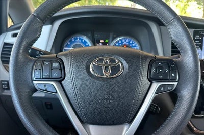 2018 Toyota Sienna XLE 8 Passenger