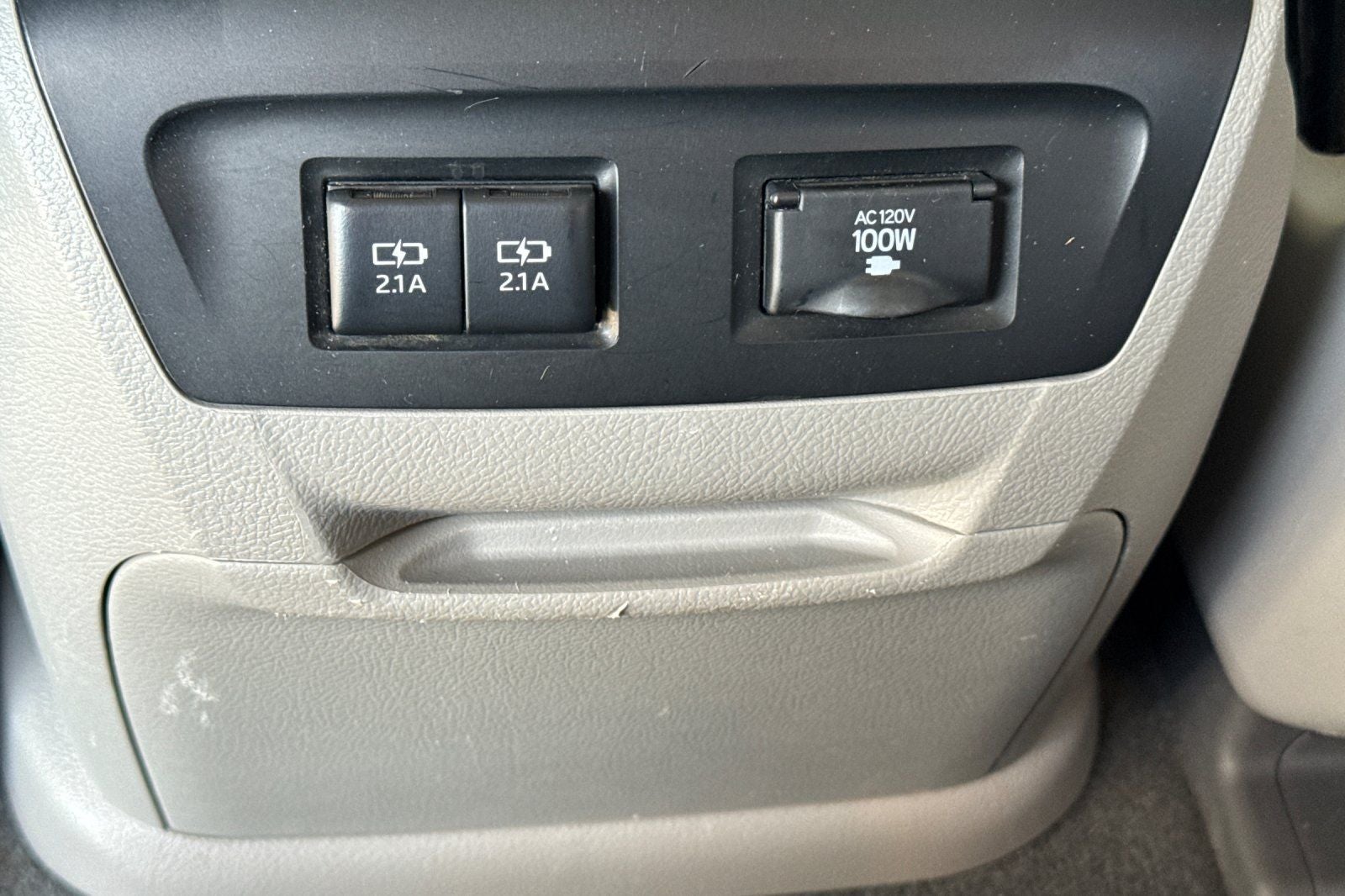 2019 Toyota Sienna XLE 8 Passenger