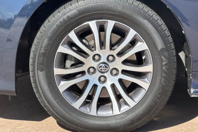 2019 Toyota Sienna XLE 8 Passenger
