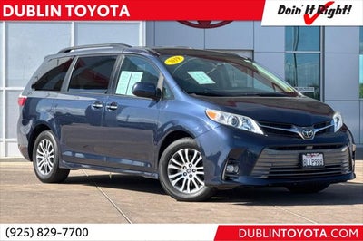 2019 Toyota Sienna XLE 8 Passenger