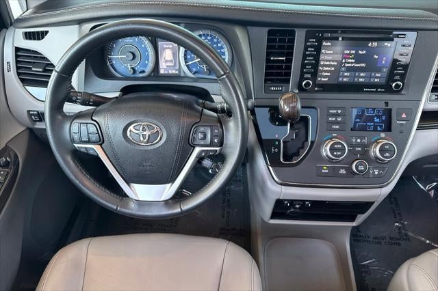 2019 Toyota Sienna XLE 8 Passenger