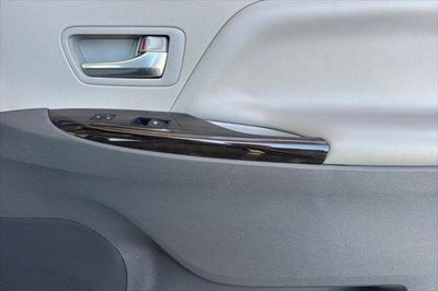 2019 Toyota Sienna XLE 8 Passenger