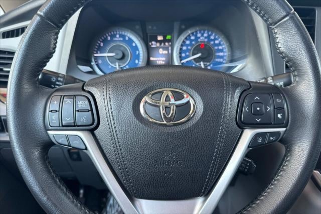 2019 Toyota Sienna XLE 8 Passenger