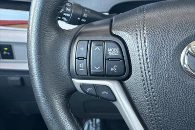 2019 Toyota Sienna XLE 8 Passenger