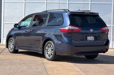 2019 Toyota Sienna XLE 8 Passenger