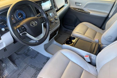 2018 Toyota Sienna XLE 8 Passenger