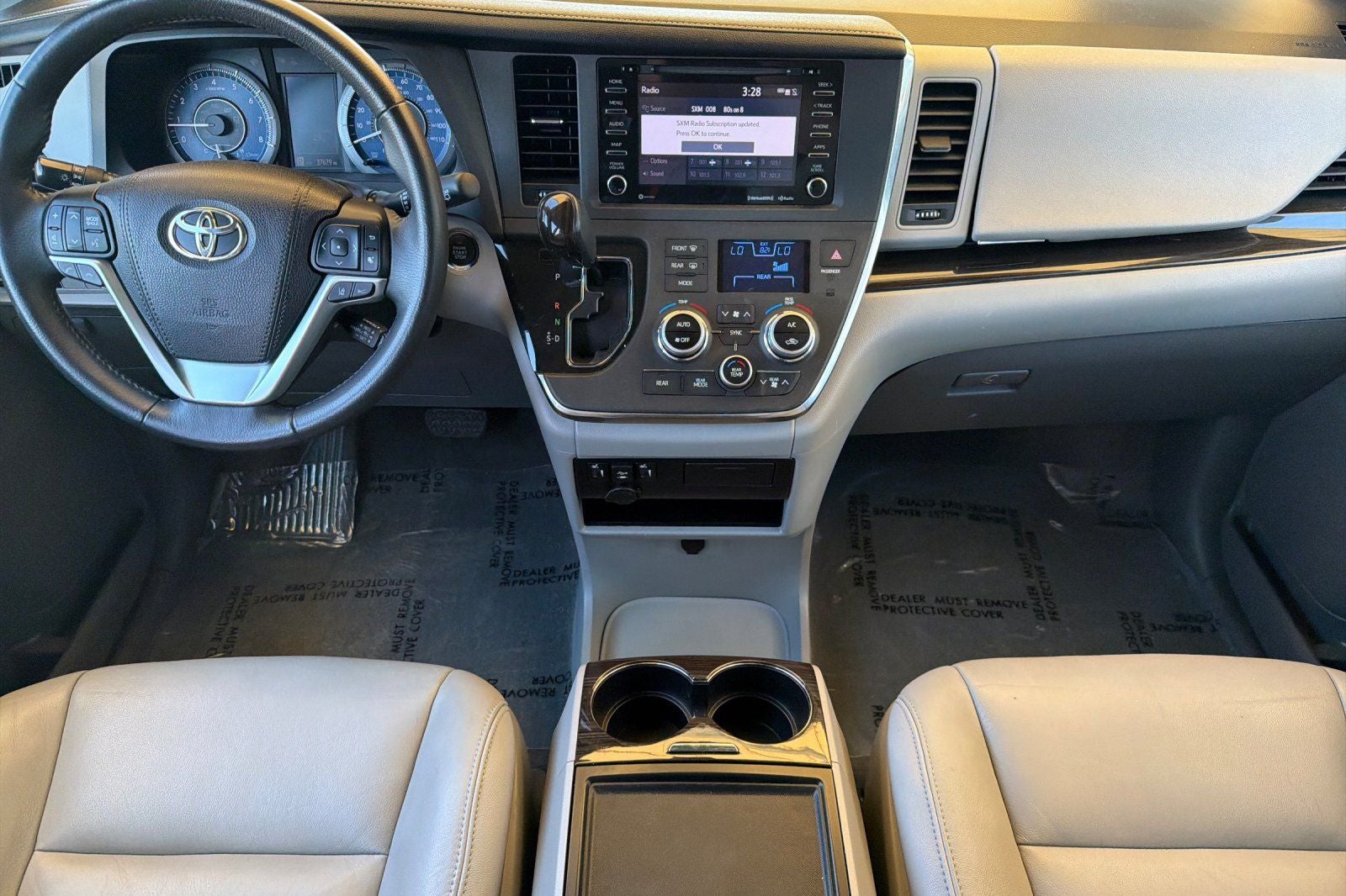 2018 Toyota Sienna XLE 8 Passenger