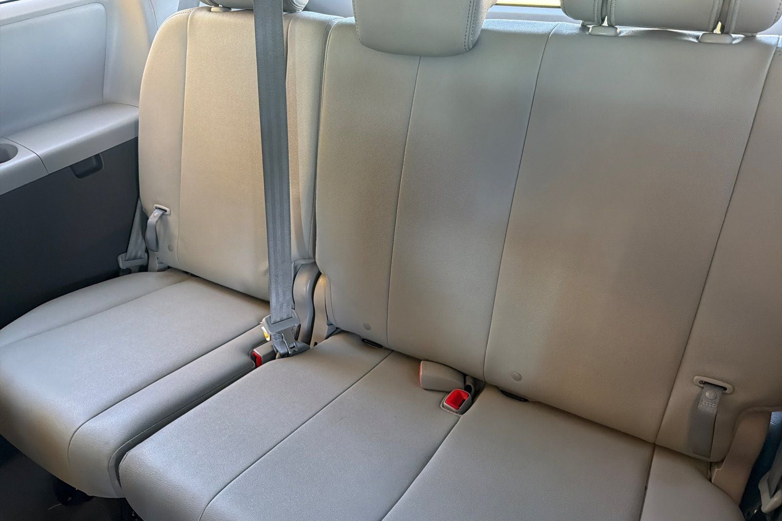2018 Toyota Sienna XLE 8 Passenger