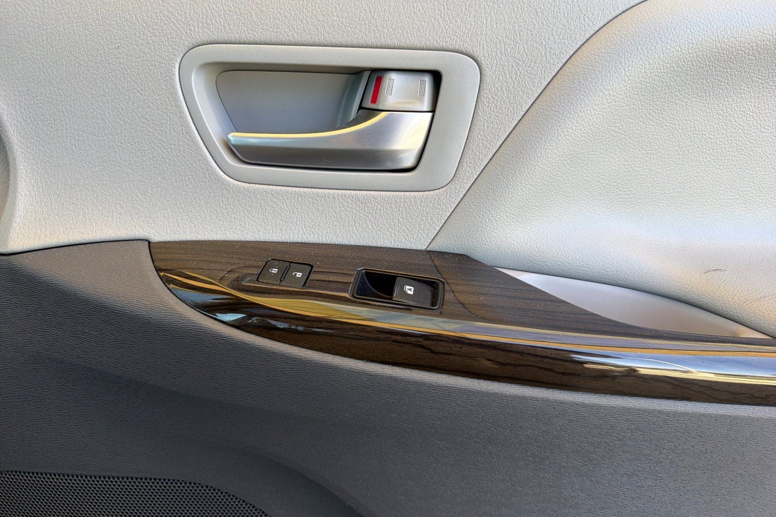 2018 Toyota Sienna XLE 8 Passenger