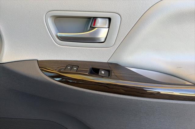 2018 Toyota Sienna XLE 8 Passenger