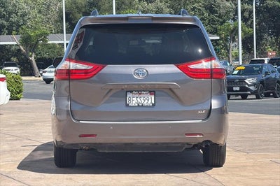 2018 Toyota Sienna XLE 8 Passenger