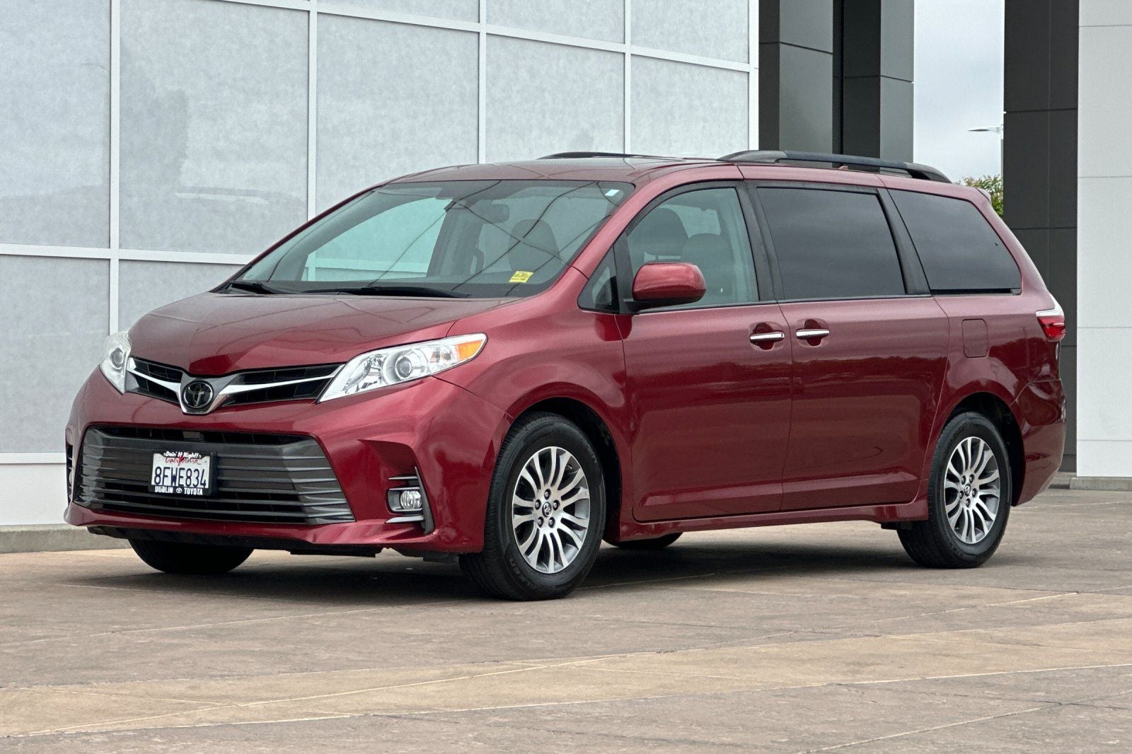 2018 Toyota Sienna XLE 8 Passenger