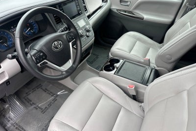 2018 Toyota Sienna XLE 8 Passenger