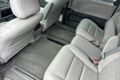 2018 Toyota Sienna XLE 8 Passenger