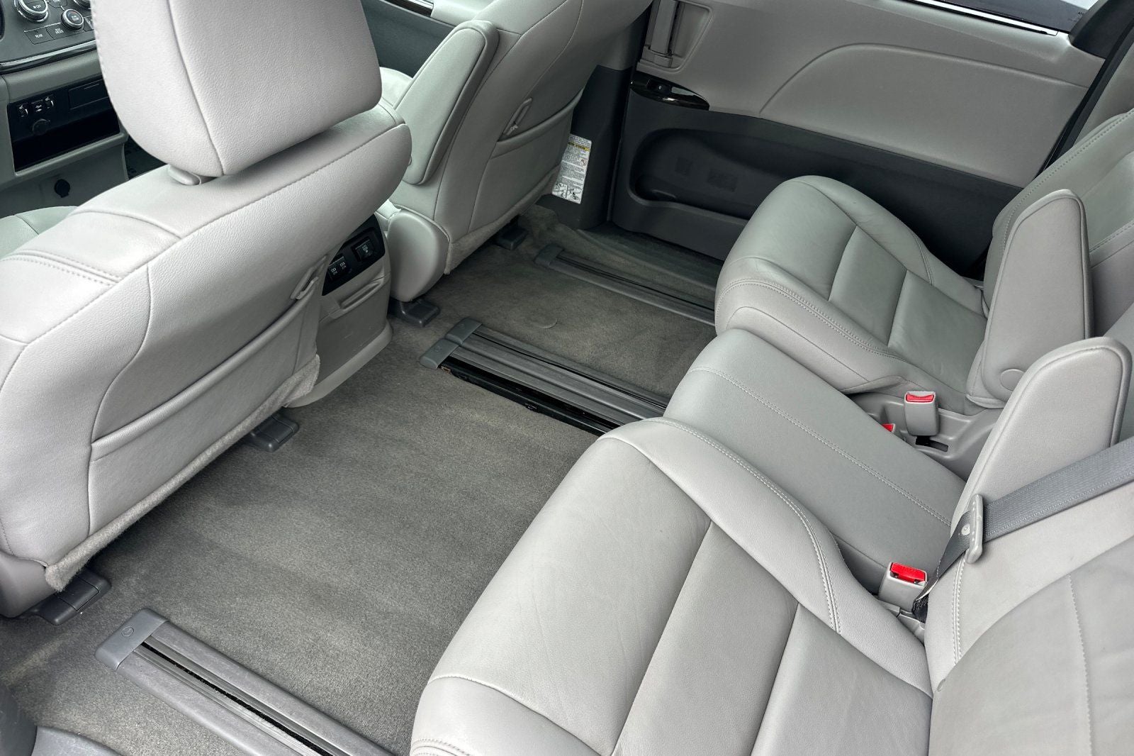 2018 Toyota Sienna XLE 8 Passenger
