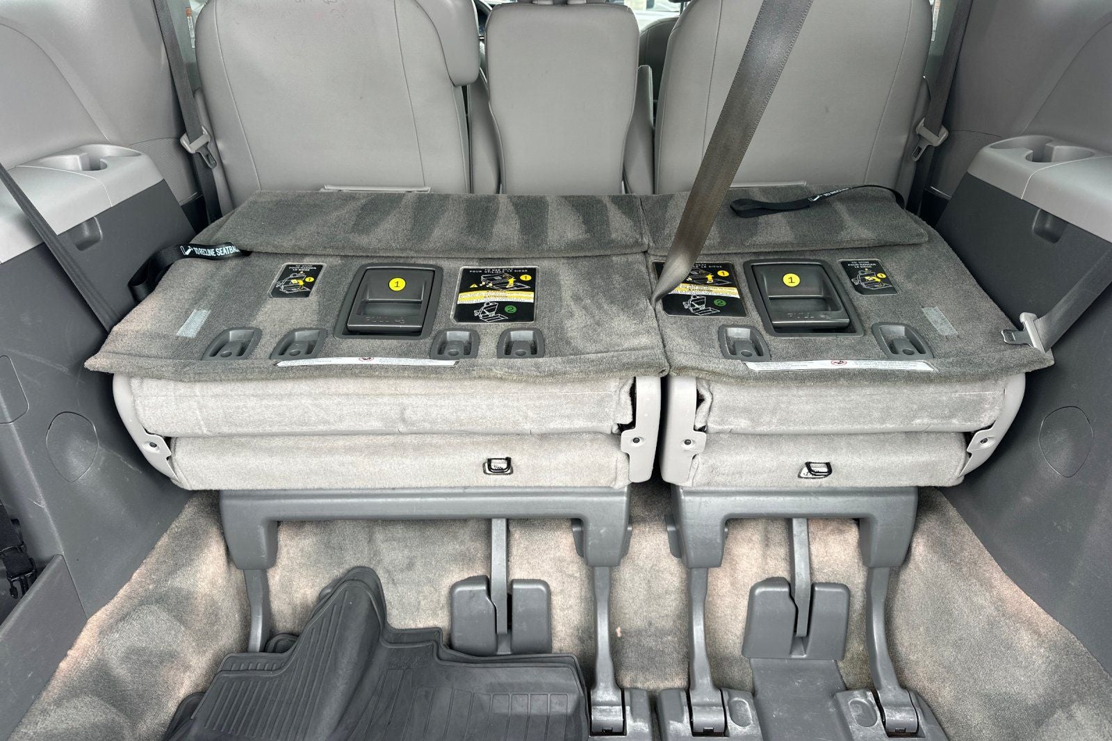 2018 Toyota Sienna XLE 8 Passenger