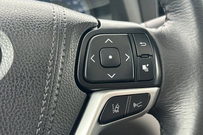 2018 Toyota Sienna XLE 8 Passenger