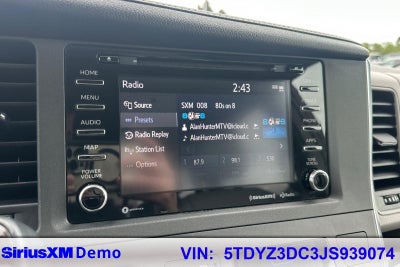 2018 Toyota Sienna XLE 8 Passenger