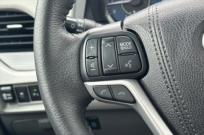 2018 Toyota Sienna XLE 8 Passenger