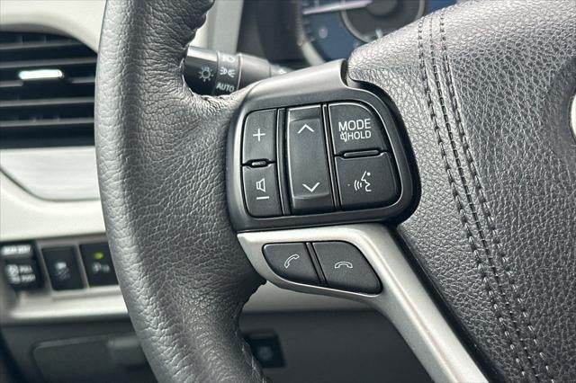 2018 Toyota Sienna XLE 8 Passenger