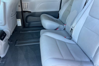2020 Toyota Sienna XLE 8 Passenger