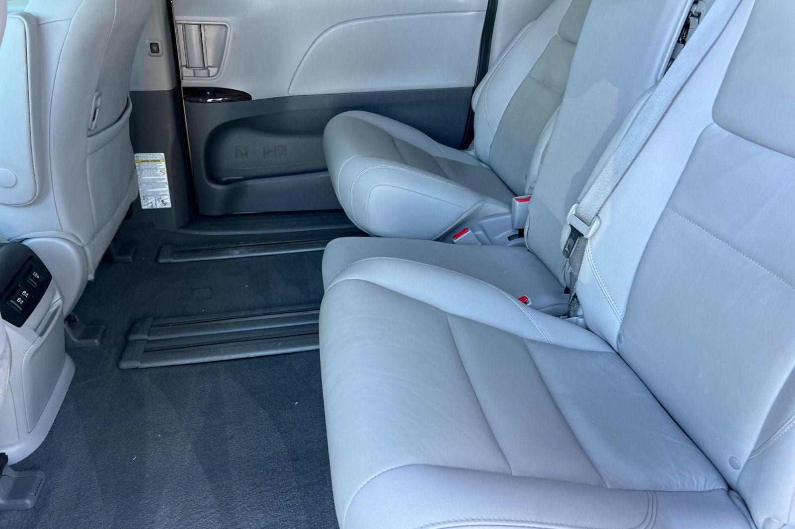 2020 Toyota Sienna XLE 8 Passenger