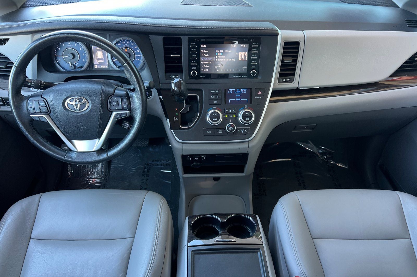 2020 Toyota Sienna XLE 8 Passenger