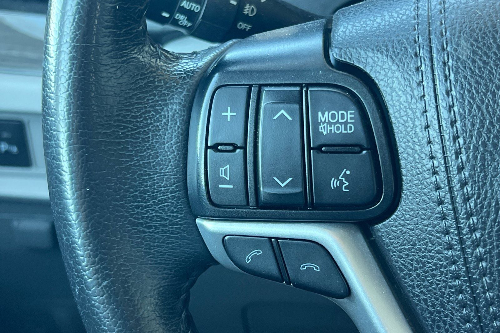 2020 Toyota Sienna XLE 8 Passenger
