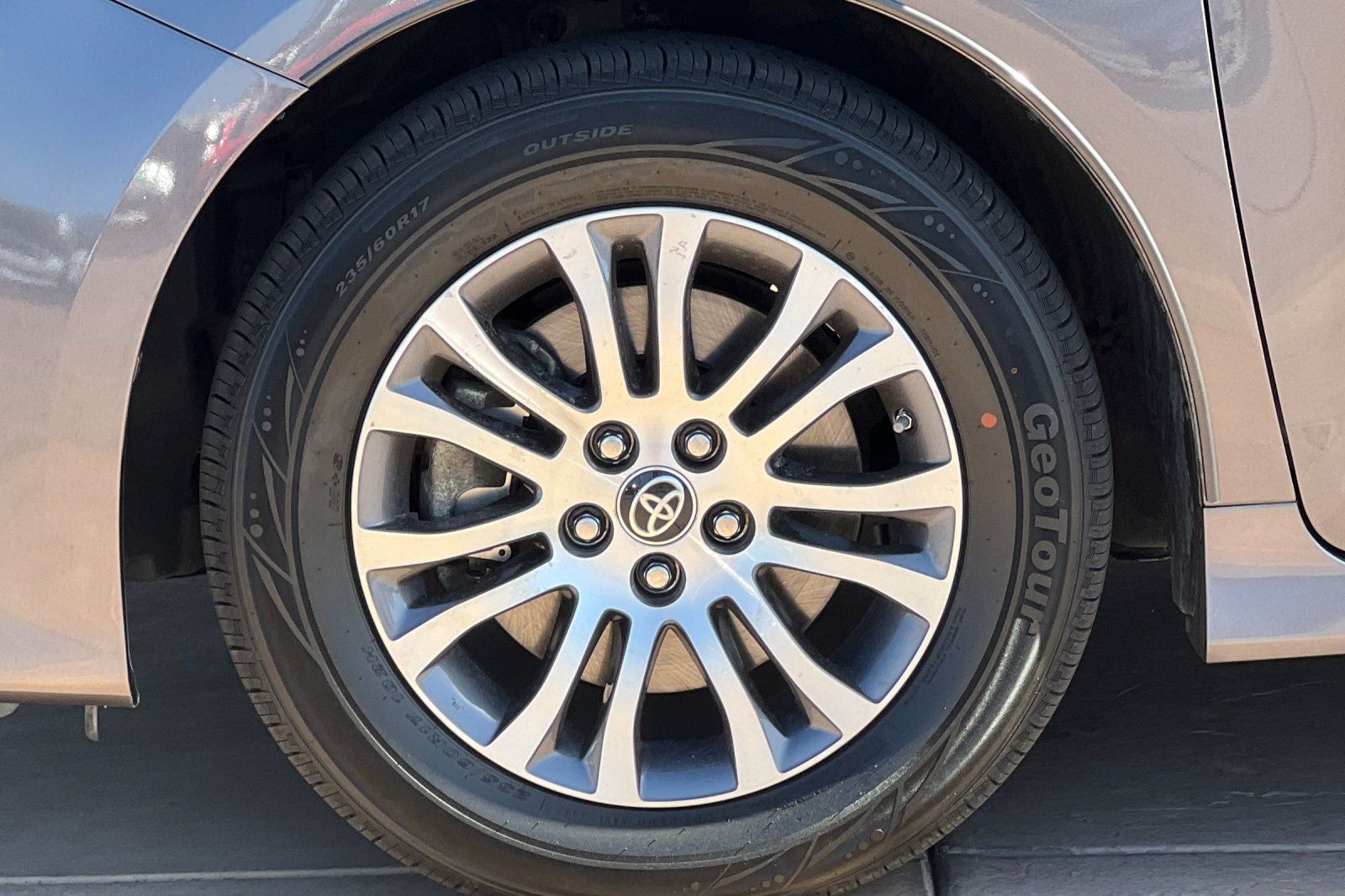 2020 Toyota Sienna XLE 8 Passenger