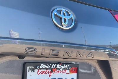 2020 Toyota Sienna XLE 8 Passenger