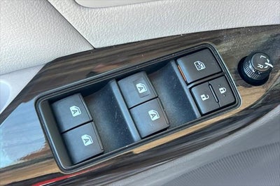 2020 Toyota Sienna XLE 8 Passenger
