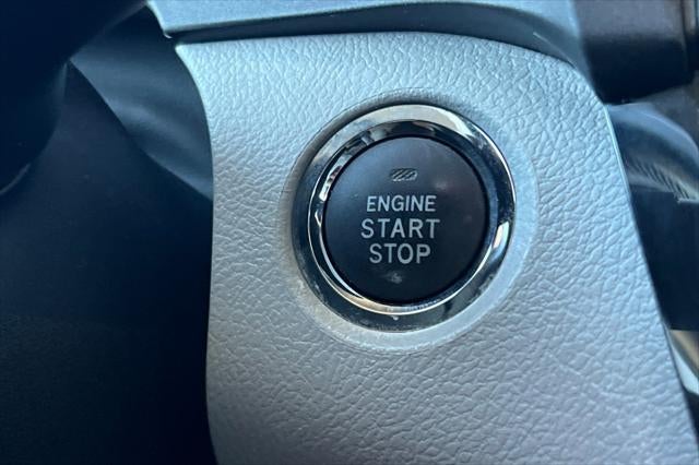 2020 Toyota Sienna XLE 8 Passenger