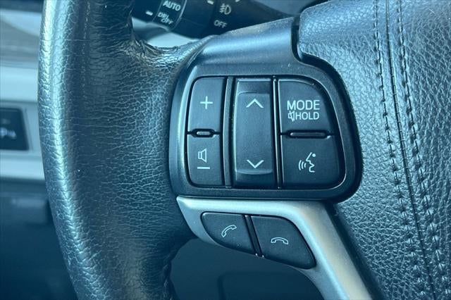 2020 Toyota Sienna XLE 8 Passenger