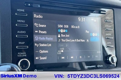 2020 Toyota Sienna XLE 8 Passenger