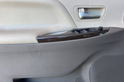 2020 Toyota Sienna XLE 8 Passenger
