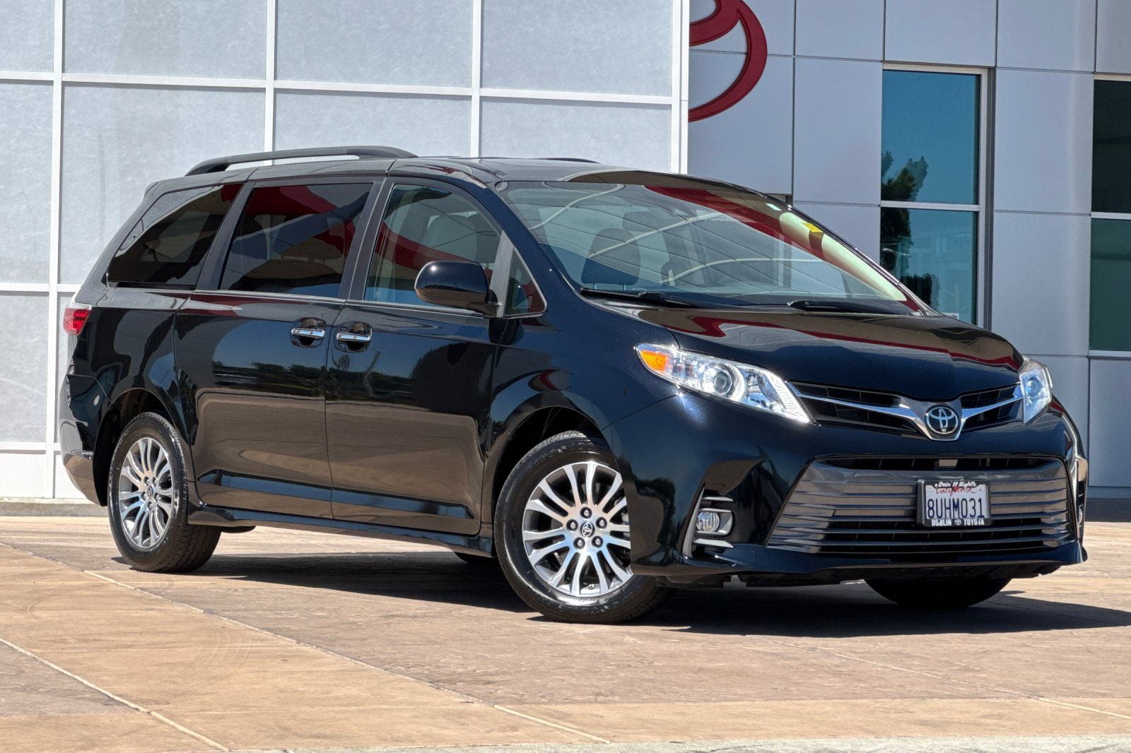 2020 Toyota Sienna XLE 8 Passenger