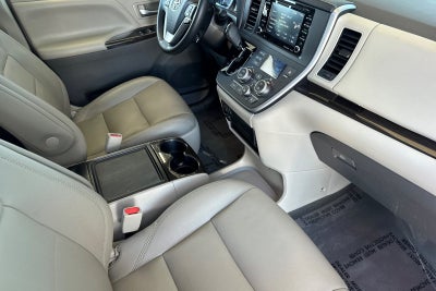 2020 Toyota Sienna XLE 8 Passenger