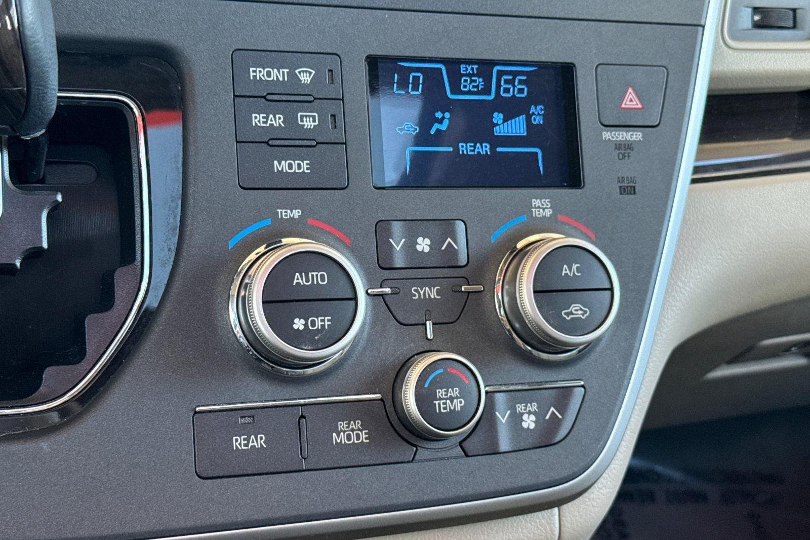2020 Toyota Sienna XLE 8 Passenger