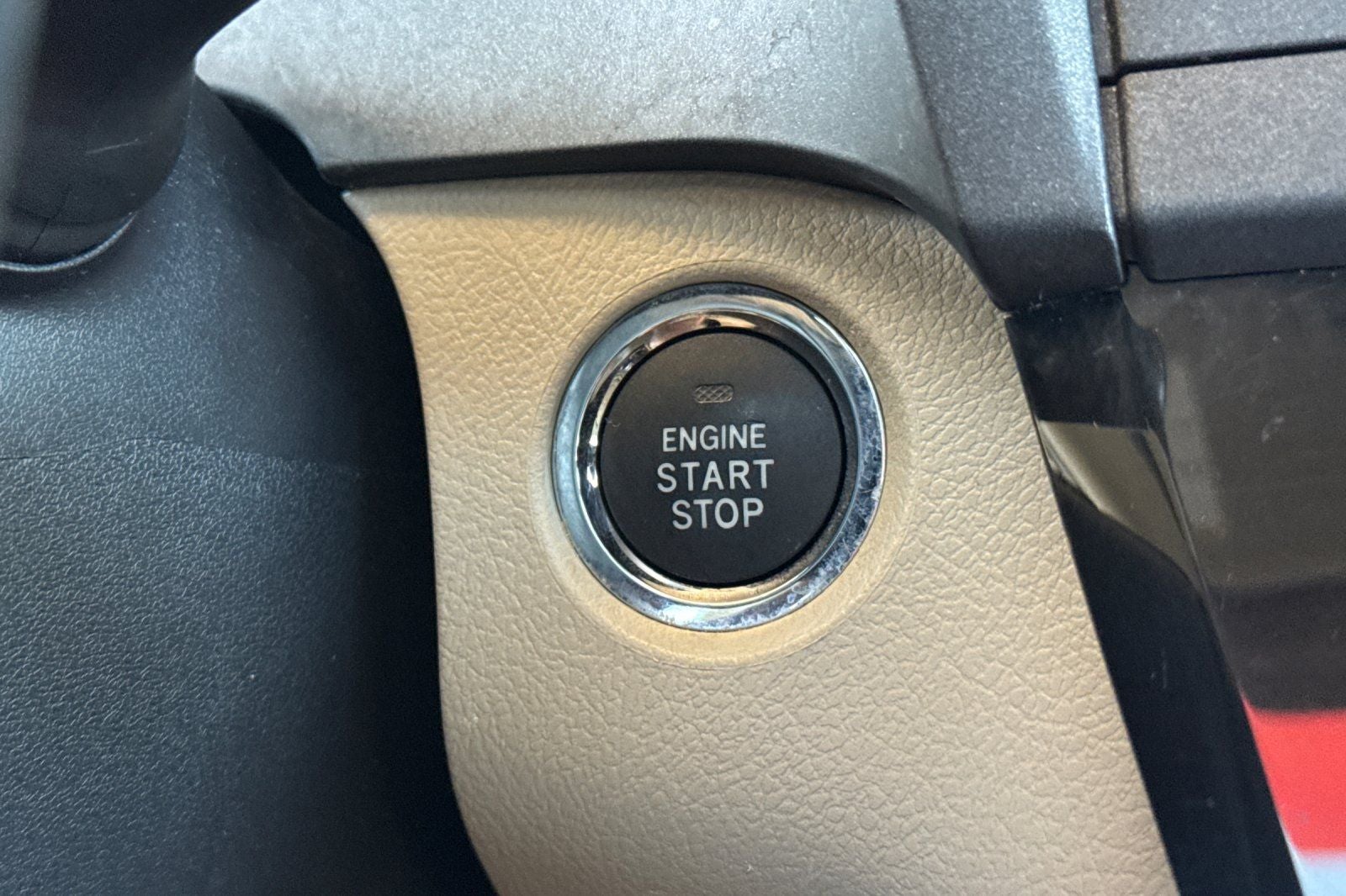 2020 Toyota Sienna XLE 8 Passenger
