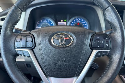 2020 Toyota Sienna XLE 8 Passenger