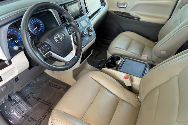 2020 Toyota Sienna XLE 8 Passenger