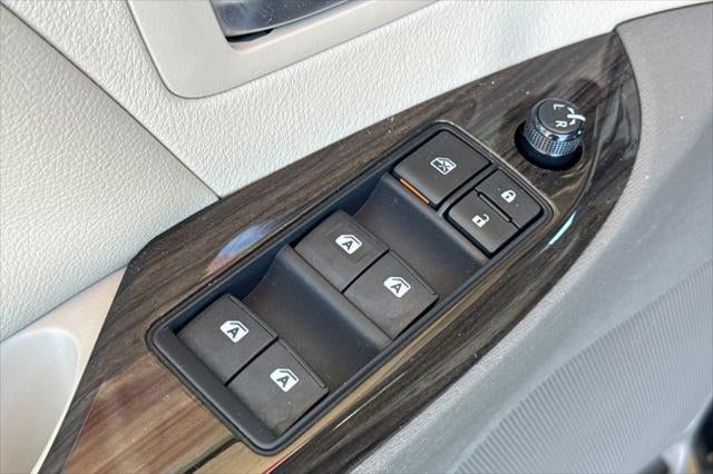 2020 Toyota Sienna XLE 8 Passenger