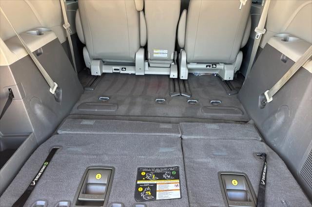 2020 Toyota Sienna XLE 8 Passenger