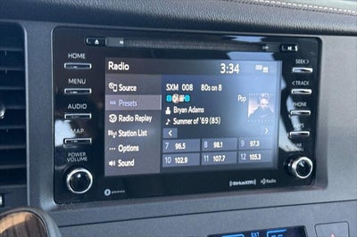 2020 Toyota Sienna XLE 8 Passenger