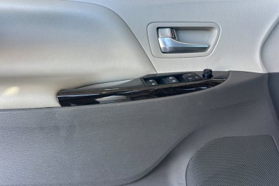 2020 Toyota Sienna XLE 8 Passenger
