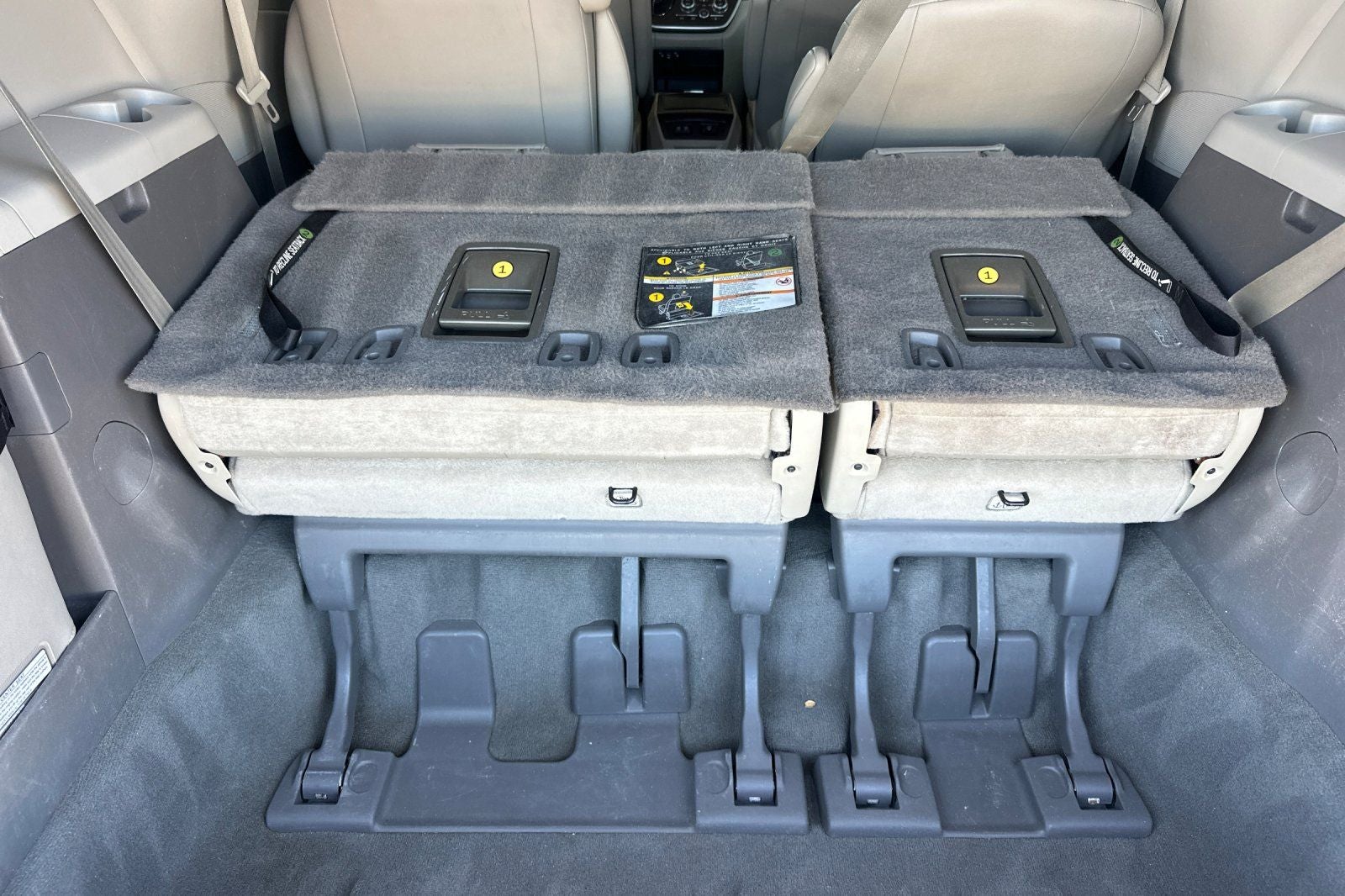 2020 Toyota Sienna XLE 8 Passenger