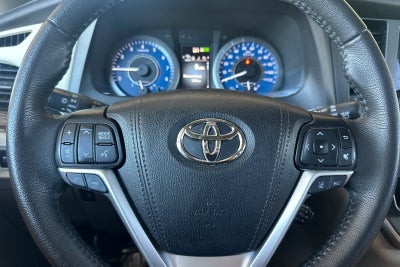 2020 Toyota Sienna XLE 8 Passenger
