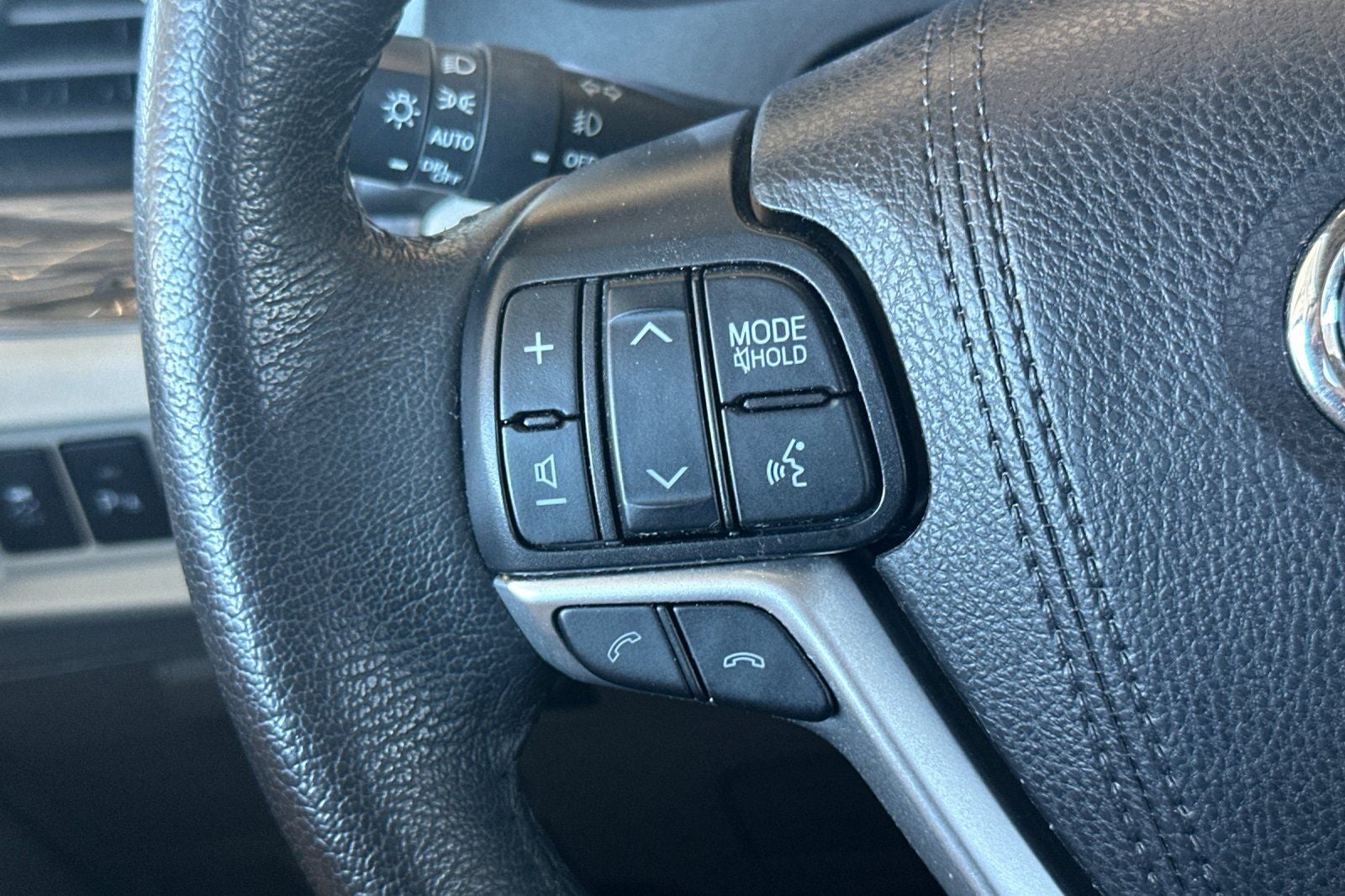 2020 Toyota Sienna XLE 8 Passenger