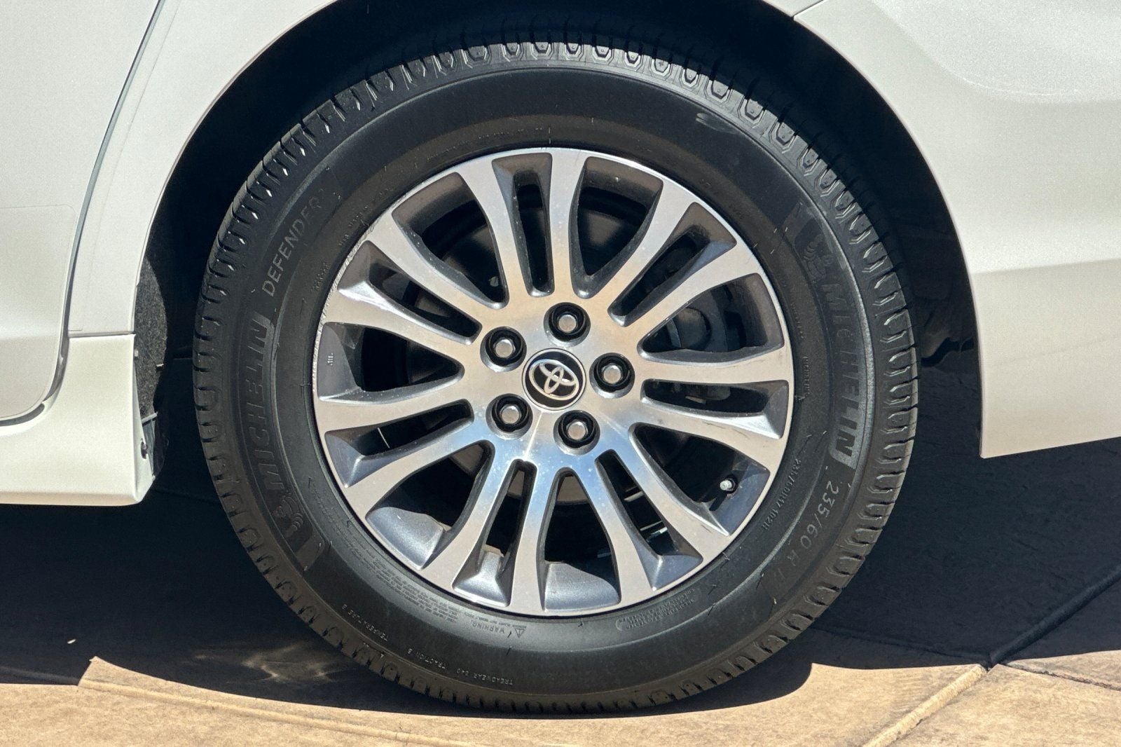 2020 Toyota Sienna XLE 8 Passenger